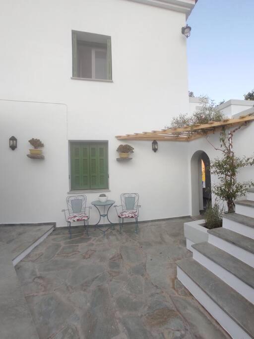 Vila Stellinas Pretty House Ándros Exteriér fotografie