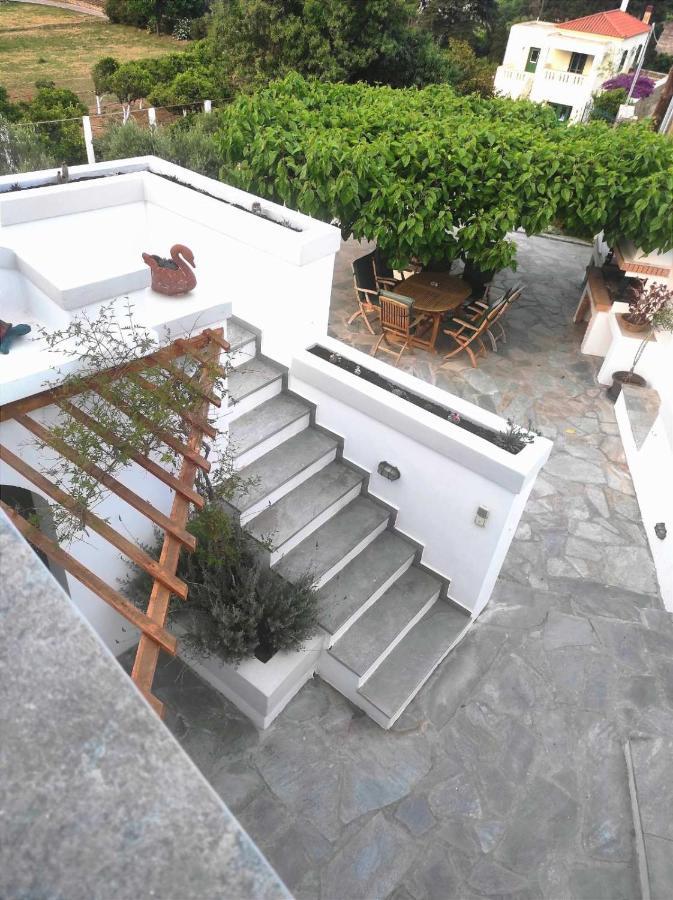 Vila Stellinas Pretty House Ándros Exteriér fotografie